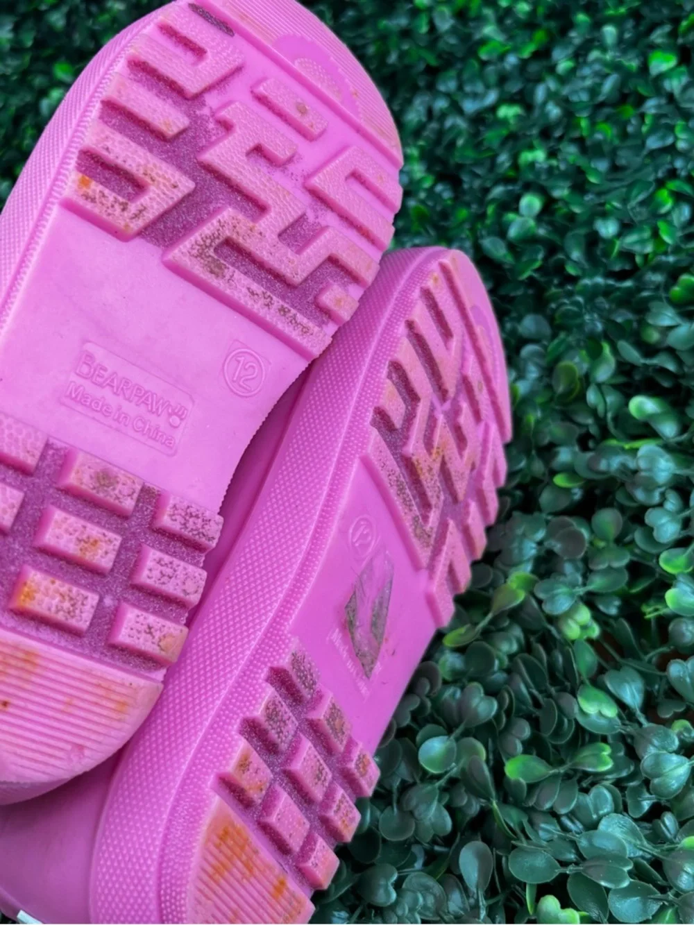 BEARPAW PINK CHELSEA- STYLE KIDS RAIN BOOTS SIZE 12